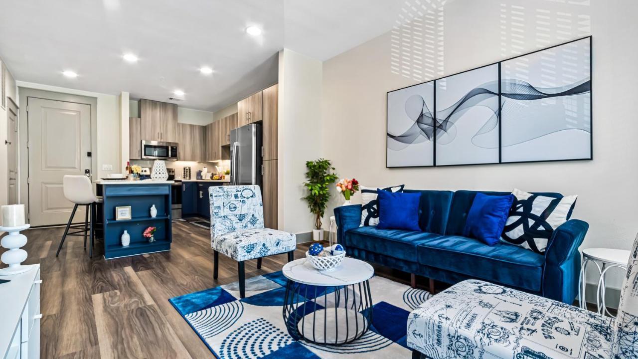 Cozy Retreat-Free Reserved Parking-Pool Addison Exteriör bild